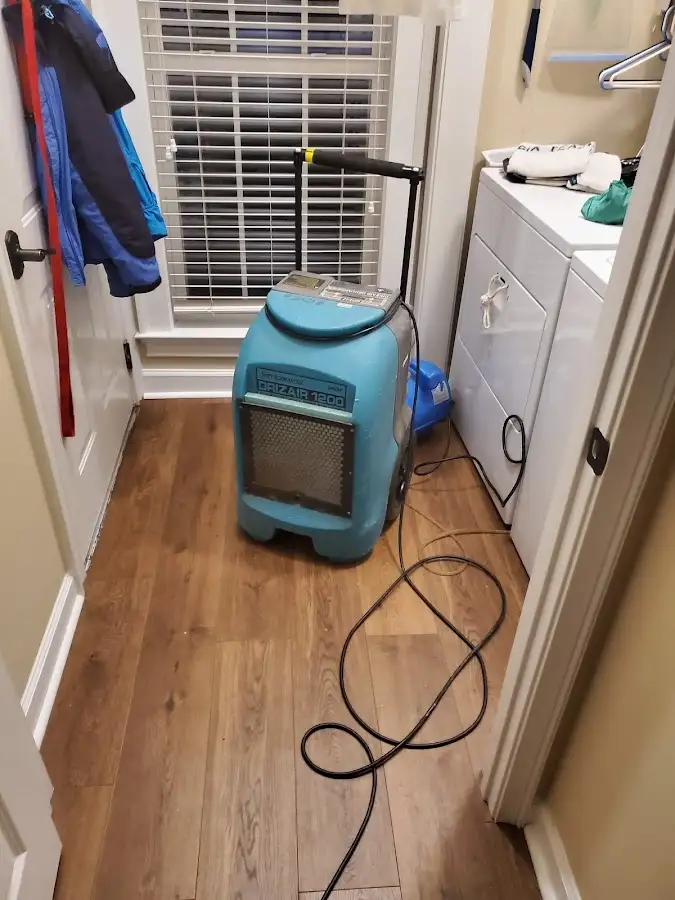 Commercial dehumidifier deployed for Crawl Space Restoration in Bloomingdale